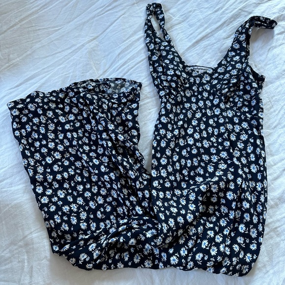 Floral Reformation Maxi Dress - Picture 1 of 2